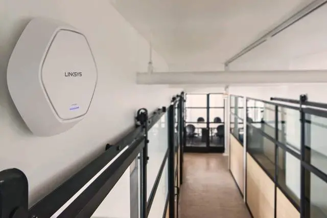 Alt view image 4 of 5 - Linksys Business LAPAC2600 Pro Series AC2600 Dual-Band MU-MIMO Wireless Access Point