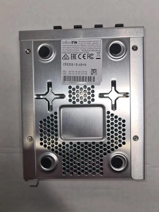 Alt view image 5 of 5 - MikroTik CRS305-1G-4S+in Network Switch Managed Gigabit Ethernet (10/100/1000) Ethernet Power (PoE) White