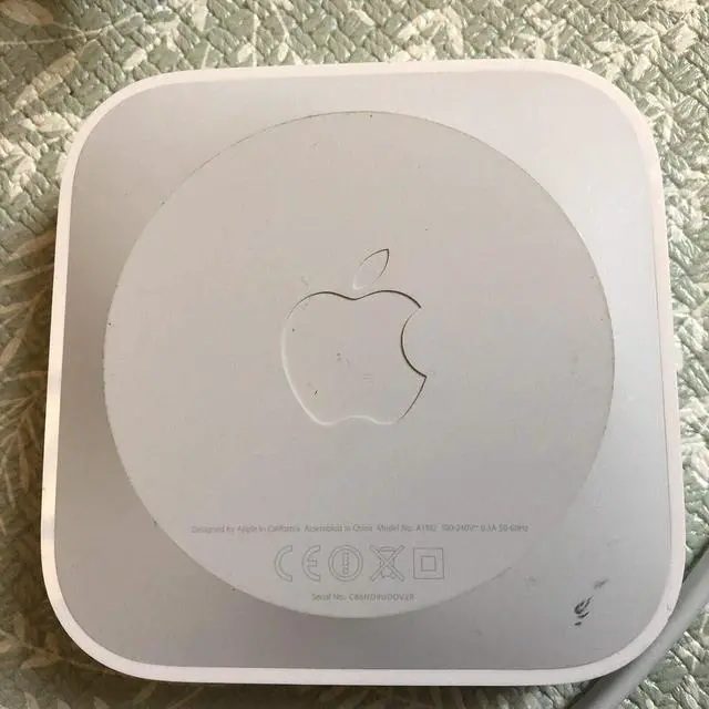 Alt view image 3 of 3 - Airport Express A1392 MC414LL/A 802.11n 600 Mbps 1-Port 10/100 Wireless Wi-Fi Router AirPlay WiFi for Apple - (Cable Length: US)