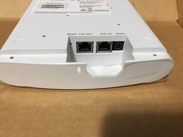 Alt view image 6 of 7 - Ruckus Q410 LTE Wireless Access Point - P01-Q410-US01
