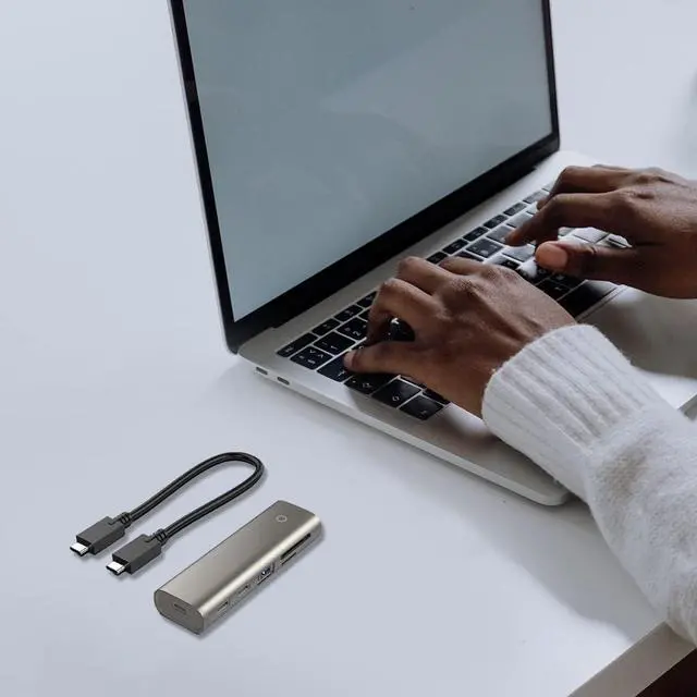 Alt view image 2 of 7 - Ldabrye High-speed Transmission USB C Hub 6 Port USB 3.1 Gen 2 Data Hub Aluminum USB Docking Station Splitter USB Hub Extensions