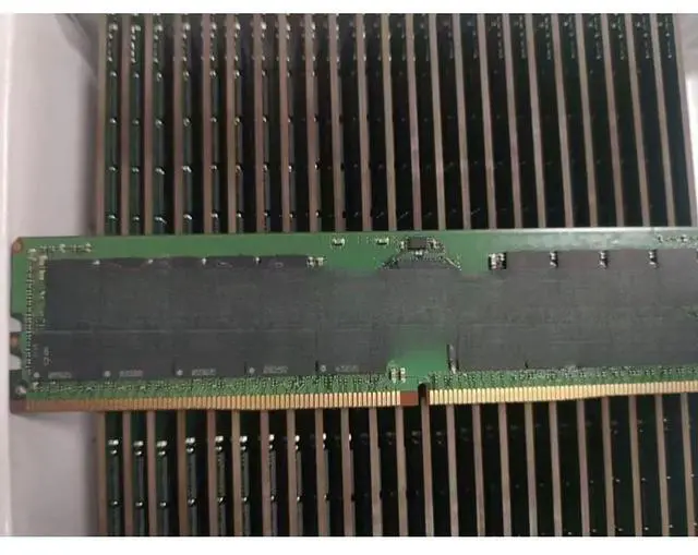 Main image of FOR 1Pcs MTA36ASF4G72PZ-2G6D1QG For 32G 32GB 2RX4 2666 PC4-2666V DDR4 Memory