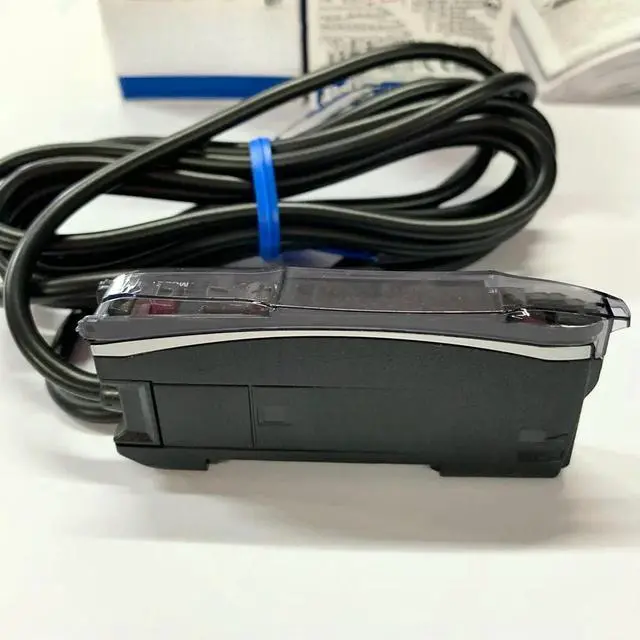 Main image of FOR E3X-HD11-V1 Dual Digital Display Optical Fiber Amplifier