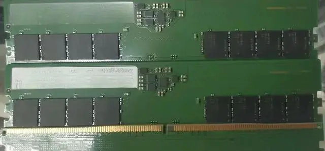 Main image of FOR 1Pcs 16GB DDR5 4800MHz 1Rx8 4800B M323R2GA3BB0 For Desktop Memory