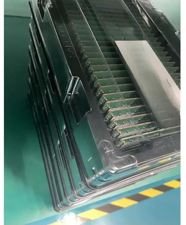 Main image of FOR 1PC 1Pcs FOR 1PC MTA36ASF4G72PZ-2G6E1QI 32G 32GB 2RX4 PC4-2666V 2666 DDR4 ECC Server Memory