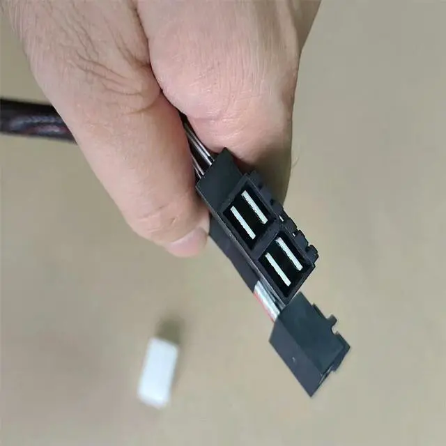 Main image of FOR 08YMGD R440 server hot swappable SAS cable RAID array card 8YMGD