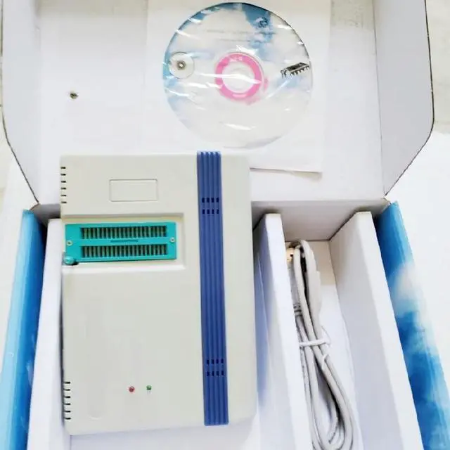Main image of TOP2004 EEPROM Programmer