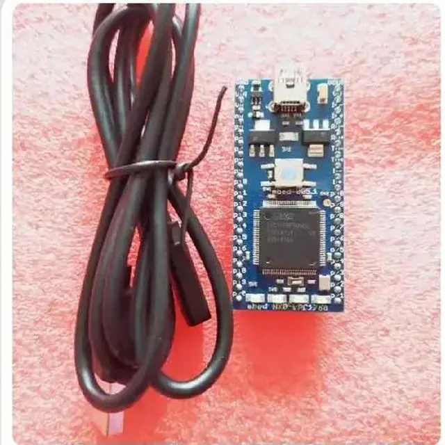 Main image of LPC1768 mbed Demo Board