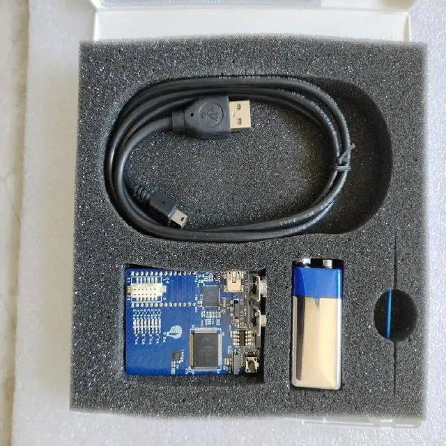 Main image of PSoC 5 First Touch Kit