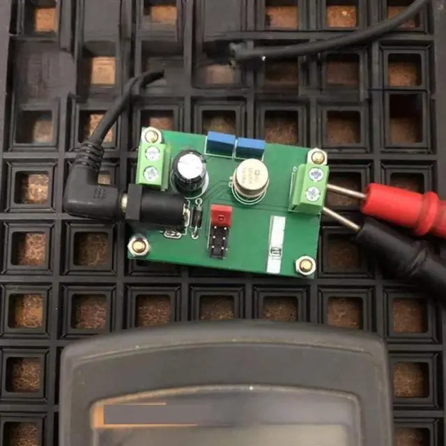 Main image of 10V AD584KH Voltage Reference Board