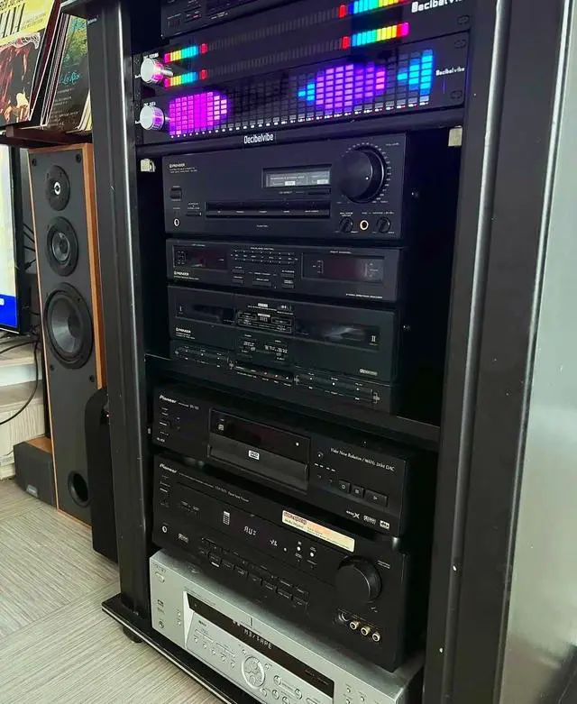 Alt view image 7 of 7 - TNZ SGE6 - Audio Graphic Equalizer with Rear RCA/3.5 Auxiliary Input and Output, Built-in Microphone, USB and Bluetooth Input, Preamp for Home Audio, DJ, HiFi Audio Setup (Gold)