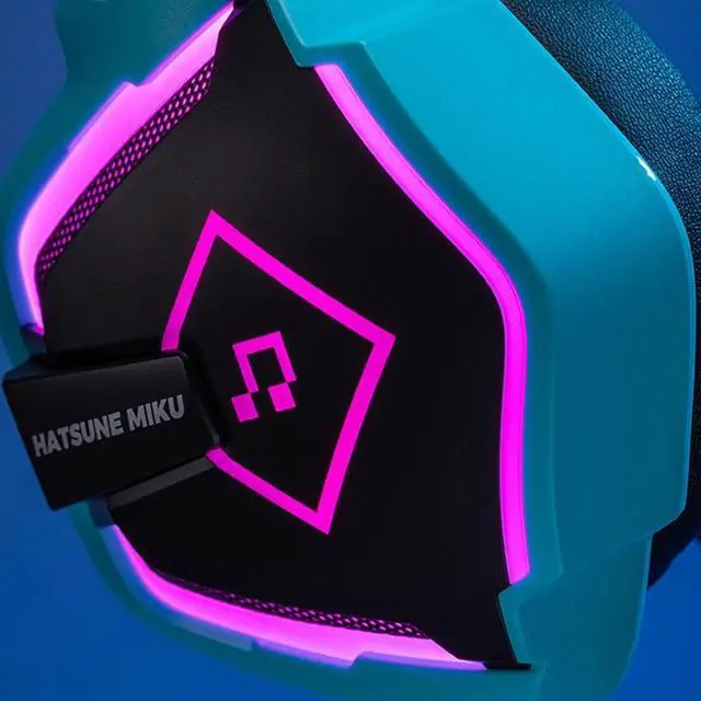 Alt view image 4 of 5 - Moeyu Hatsune Miku Esports Heart Headset, Wired Over-Ear Gaming Headset, 7.1 Virtual Surround Sound + 50mm Drivers, Single USB Port, Omnidirectional Microphone, Adjustable Headband, Comfortable wear