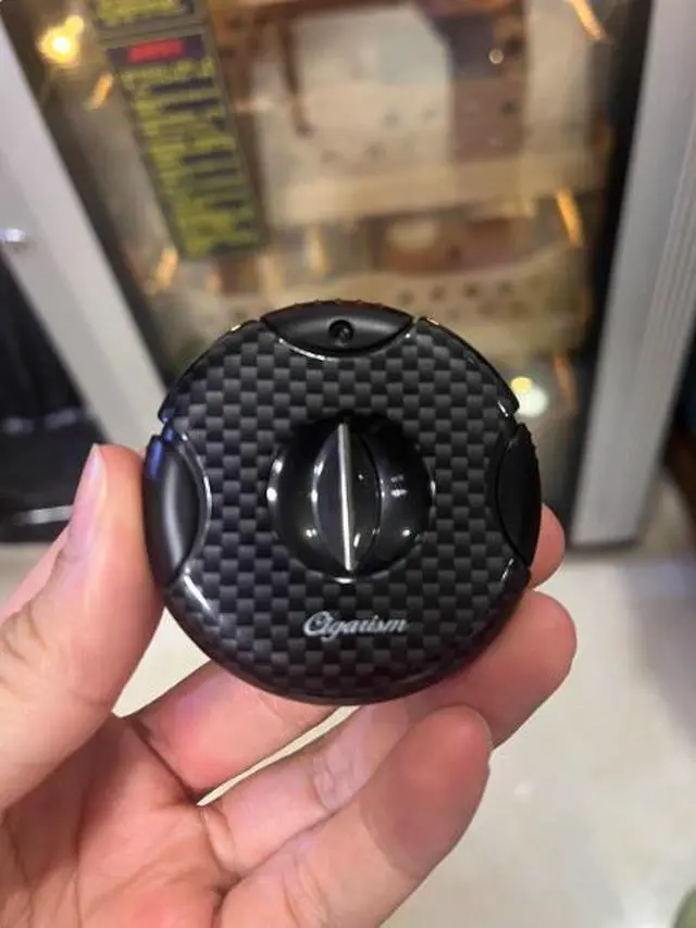 Main image of LCDH New model - Carbon fiber style -Circular semi-automatic spring -Cigar cutter -CigarV scissors -Customization supported