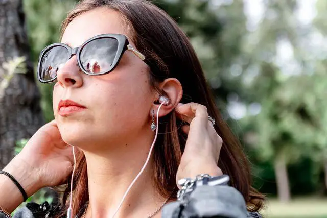 Alt view image 4 of 5 - LUDOS Clamor Wired Earbuds in-Ear Headphones, 5 Years Warranty, Earphones with Microphone, Noise Isolating Ear Buds, Memory Foam for iPhone, Samsung, School Students, Kids, Women, Small Ears - Pink