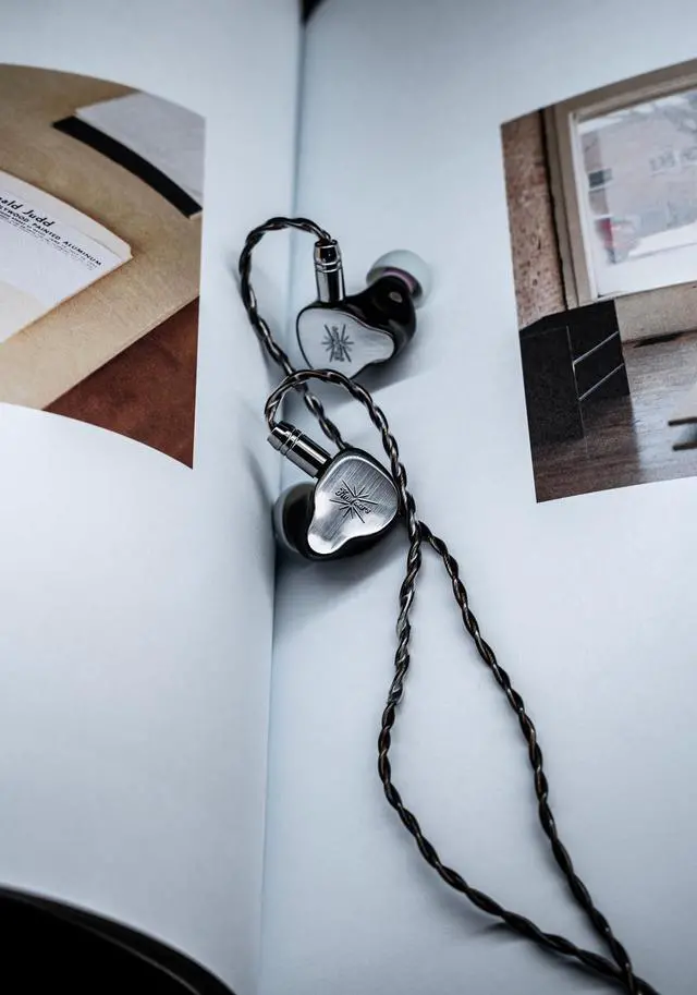 Alt view image 4 of 5 - Linsoul Kiwi Ears KE4 in Ear Monitor, 2DD+2BA Hybrid Earphone & Kiwi Ears Allegro Mini Portable IEM DAC, in Ear Monitor Amplifier