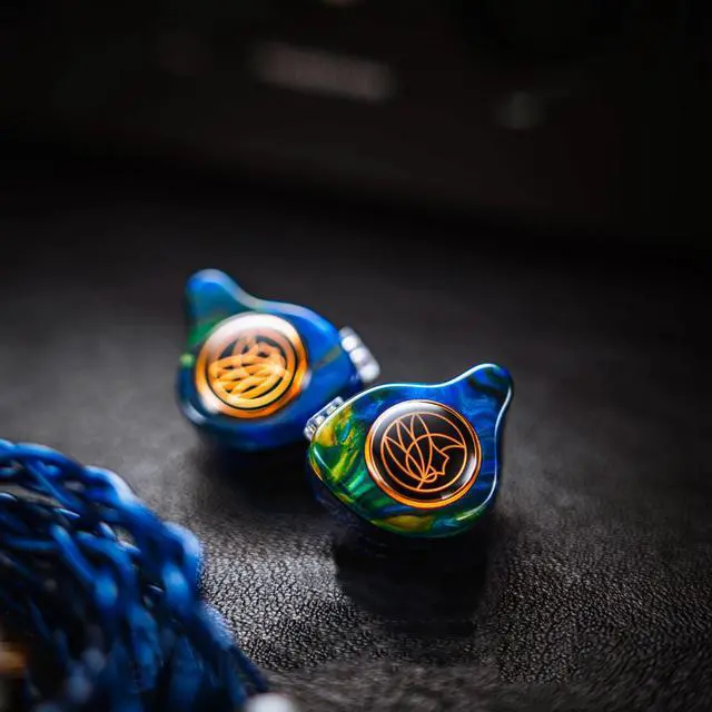 Alt view image 5 of 5 - syeindunce TFZ Athena AE Edition Dynamic Driver in-Ear Monitor Earphones, Wired HiFi Earbuds with 3.5mm 0.78-2Pin Detachable Cable, IEM Headphones for Musicians, Audiophiles and Collectors (Silver)