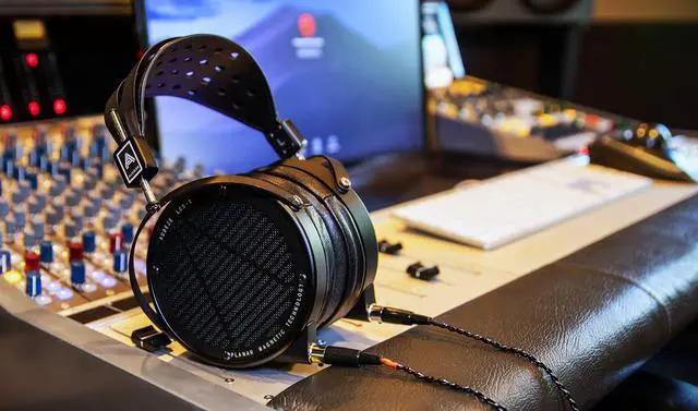 Alt view image 2 of 4 - Audeze LCD-X Over Ear Open Back Headphone New 2021 Version Creator Package with Carry case