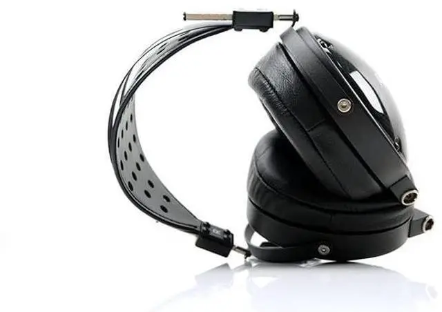 Alt view image 5 of 5 - Audeze LCD-XC Over Ear Closed Back Headphone, Carbon Weave earcups with Suspension Headband, Creator Edition with Economy Carry case - New 2021 Version