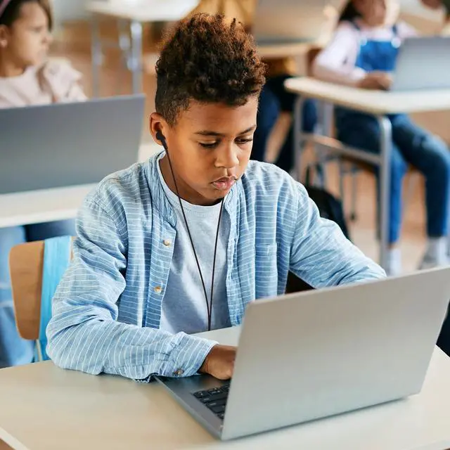 Alt view image 3 of 5 - Maeline Bulk Earbuds 10 Pack in-Ear Stereo Headphones for School Classroom, Library, Travel, Gym, Tangle-Free in-Line Microphone Earbuds for Phones, Tablets, Laptops, Computer 3.5mm Jack, Multi Color