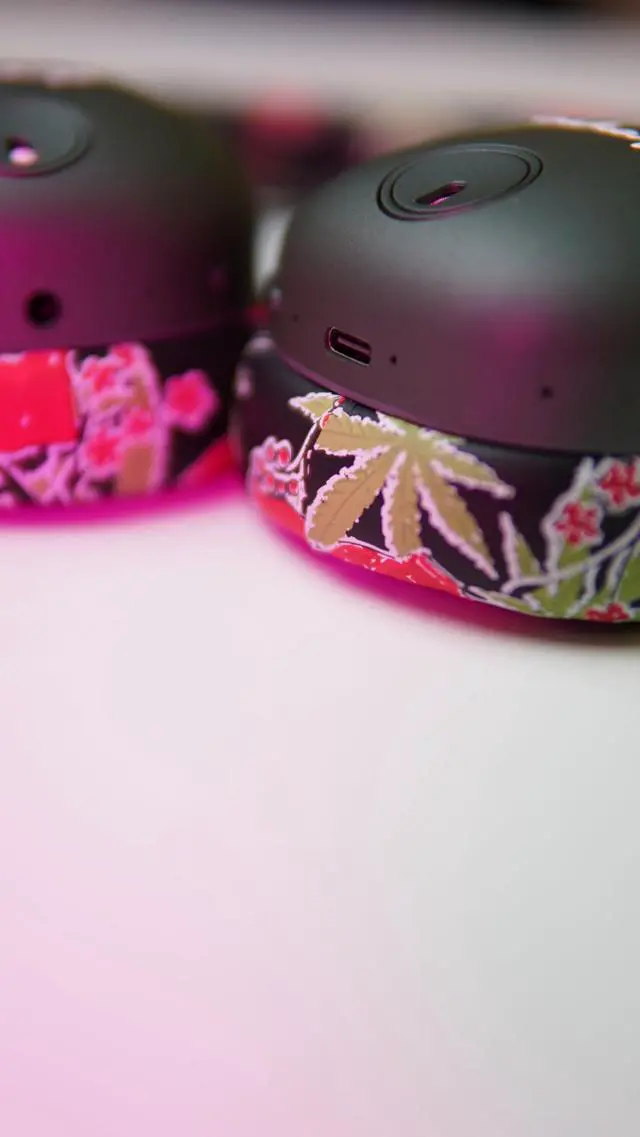 Alt view image 4 of 5 - Vukaya AI-Enhanced Soundscapes Headphones - Immersive Wellness & Custom Tuning (Verde Vibrance)