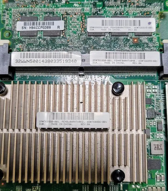 Alt view image 2 of 3 - Sparepart: Hewlett Packard Enterprise Smart Array P840 PCIe 3x8 SAS Controller, 761880-001 (Controller)