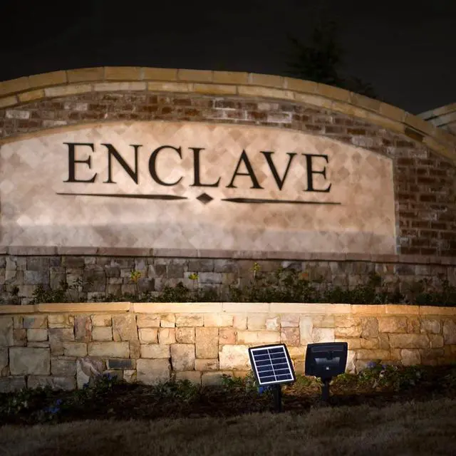 Alt view image 2 of 7 - Gama Sonic Dual Color Solar Flood Light, Outdoor Black Cast Aluminum, Stake or Flat Mount Uplight for Trees, House, Landscaping, Walls with Detachable Solar Panel (203001)