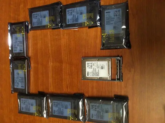Alt view image 2 of 4 - Dell 600GB 6G 10K 2.5" SAS SFF 05TFDD 5TFDD HDD Hard Drive w/ Tray