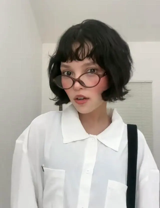 Alt view image 3 of 5 - 2pack Oval Blue Light Blocking Glasses for Women Men, Small 90s Retro Oval Frame Bluelight Glasses for Gaming/Computer/Screen(Black and Crystal Smoky Brown)