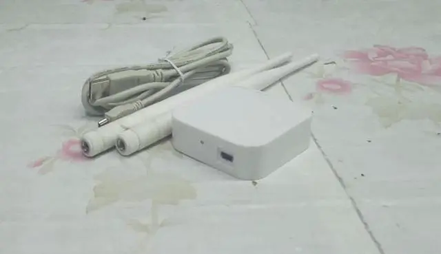 Alt view image 2 of 6 - Aomoproing RT3572 802.11a/g/b/n 600Mbps USB WiFi Adapter WiFi Dongle Wireless Adapter + 2x PCB Antenna For Samsung TV Windows 7/8/10