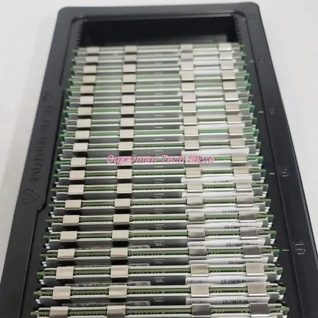 Alt view image 3 of 3 - 1Pcs For RAM M393B2K70CM0-YF8 16G 16GB 4RX4 PC3L-8500R REG DDR3L 1066 Server Memory