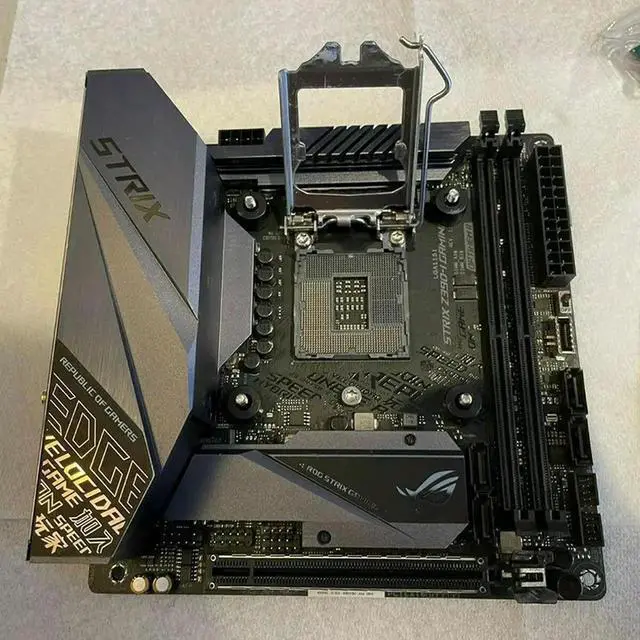 Main image of ROG STRIX Z390-I GAMING For Gaming Motherboard DDR4 LGA1151 9th/8th Generation Core 14nm Processor Fast Ship
