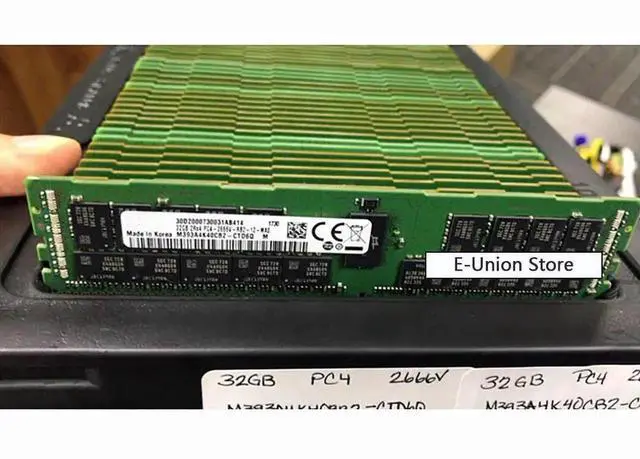 Alt view image 2 of 3 - M393A4K40CB2-CTD6Q RAM For 32GB DDR4 2666MHz REG 2RX4 PC4-2666V-RB2 Server Memory