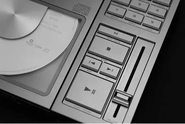 Alt view image 3 of 6 - DUNU Concept R R2R Portable CD Player