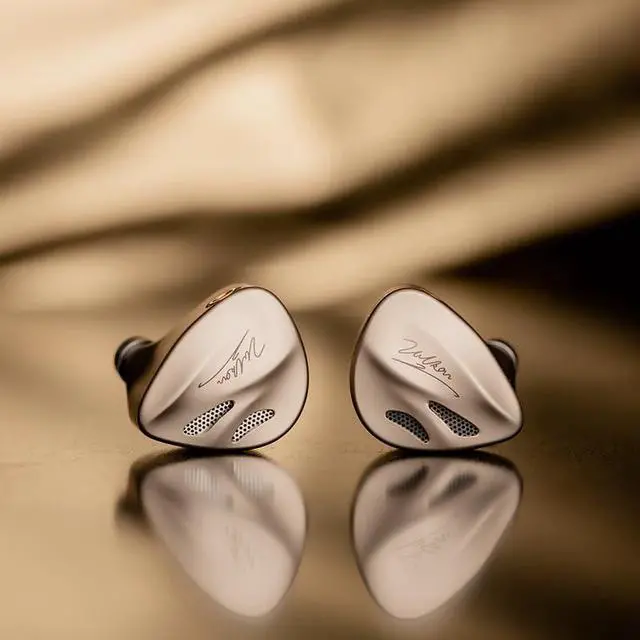 Alt view image 2 of 7 - DUNU VULKAN 2 Wired in Ear Earphone 8 Driver Hybrid Architecture 2DD+6BA with 3.5/4.4mm Plug Headphones (MMCX)