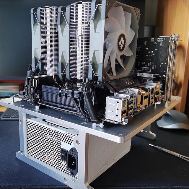 Alt view image 5 of 5 - Open Air Frame Computer Case PC Test Bench Aluminum Computer Cases Shell, Support Installation of Water Cooling Devices Compatible with ITX/MATX/ATX Motherboards(ATX Motherboard)