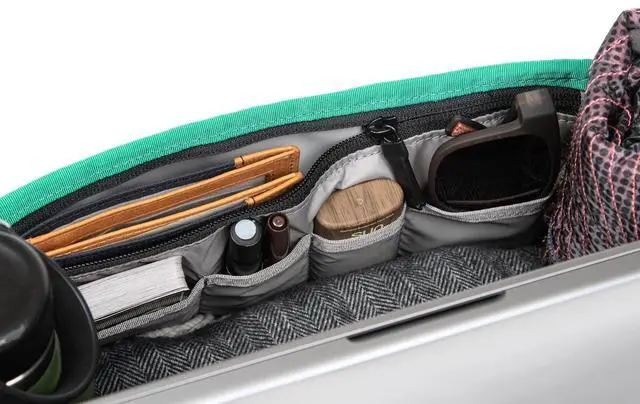 Alt view image 5 of 5 - Timbuk2 Flight Classic Messenger Bag, L, Jade