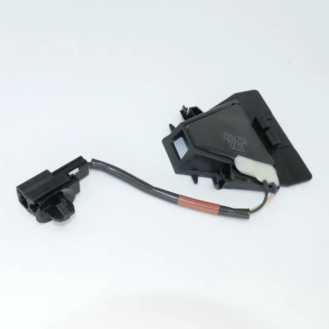 Alt view image 4 of 5 - Toylexap 86461-60050 Hood Heater OEM ADAS Camera