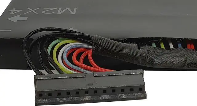 Alt view image 4 of 5 - 6GTPY Battery 97Wh 8333mAh Replacement for Dell XPS 15 9550 9560 9570 7590 / Inspiron 15 7500 7501 7590 7591 / Precision 5510 5520 5530 / Vostro 7500 7590 Series H5H20 5XJ28 GPM03 0GPM03 11.4V