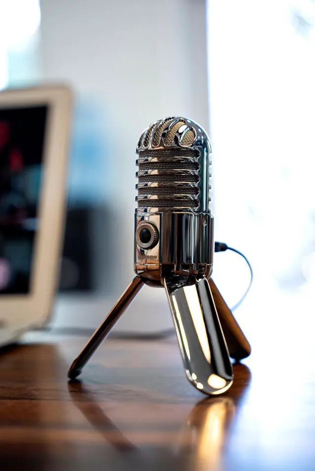 Alt view image 3 of 5 - _Mega Brand Meteor USB Microphone (Titanium Black)