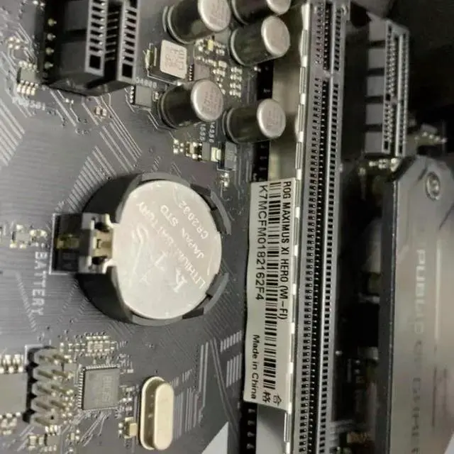 Alt view image 2 of 3 - MAXIMUS XI HERO WIFI For ATX Gaming Motherboard Z390 Supports Ninth/eighth Generation i9/i7/i5/i3/Pentium/Celeron