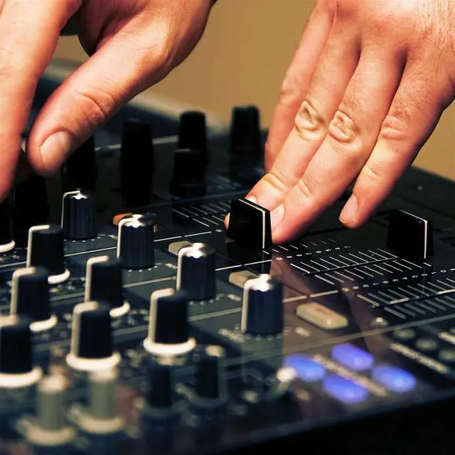 Alt view image 3 of 3 - 10pcs Fader Caps Mixer Fader Slider Knobs Replacement Buttons Caps for Mixer Console Accessories