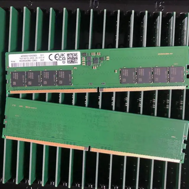 Alt view image 2 of 3 - 1 Pcs RAM 16GB DDR5 4800MHz 1Rx8 4800B M323R2GA3BB0 For Desktop Memory Fast Ship