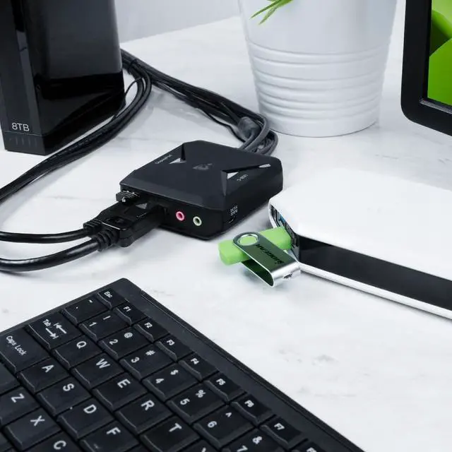 Alt view image 7 of 7 - 2-Port 4K KVM Switch with DisplayPort and USB-C  4096x2160 60Hz  Built-in Cables  USB Hub  Remote Switch Button  USB-C & DisplayPort Combo (GCS82DPC)
