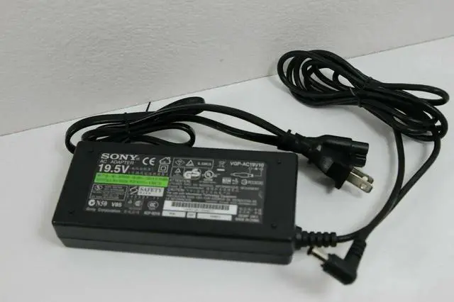 Main image of Genuine So-ny VGP-AC19V10 AC Adapter ADP-90YB Charger Laptop w/PC