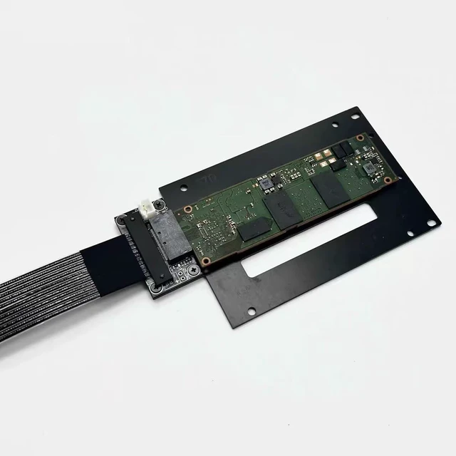 Alt view image 4 of 7 - PCIe 5.0 x4 M.2 NVMe to E1.S/E3.S SSD Extension Cable K47SD-BK, 50cm