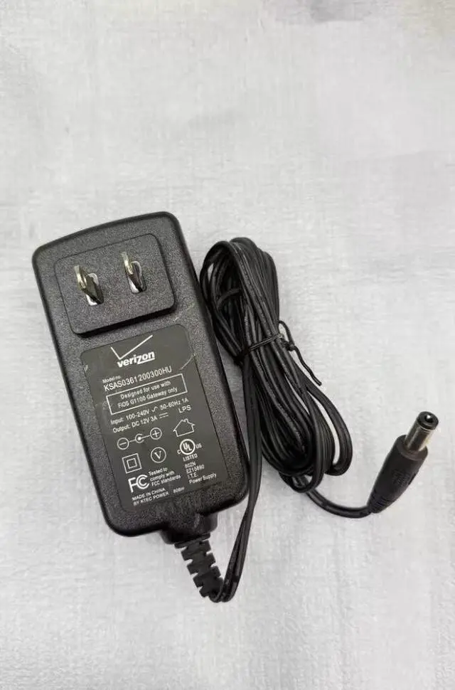 Main image of 12V 3A Power Supply Charger (Input AC 100V-240V, Output DC 12 Volt 3 Amp 36 Watt) Adapter Switching Transformer Converter DC 5.5mm x 2.1mm / 5.5mm x 2.5mm Universal