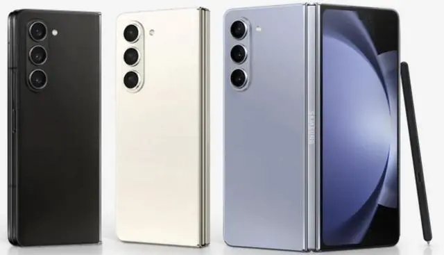Alt view image 3 of 4 - Samsung Galaxy Z Fold5: Verizon Only, 256GB Storage, Phantom Black (Good Condition)