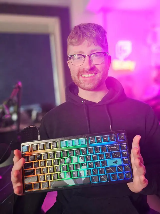 Alt view image 7 of 7 - K75 Mechanical Keyboard - Space Whale