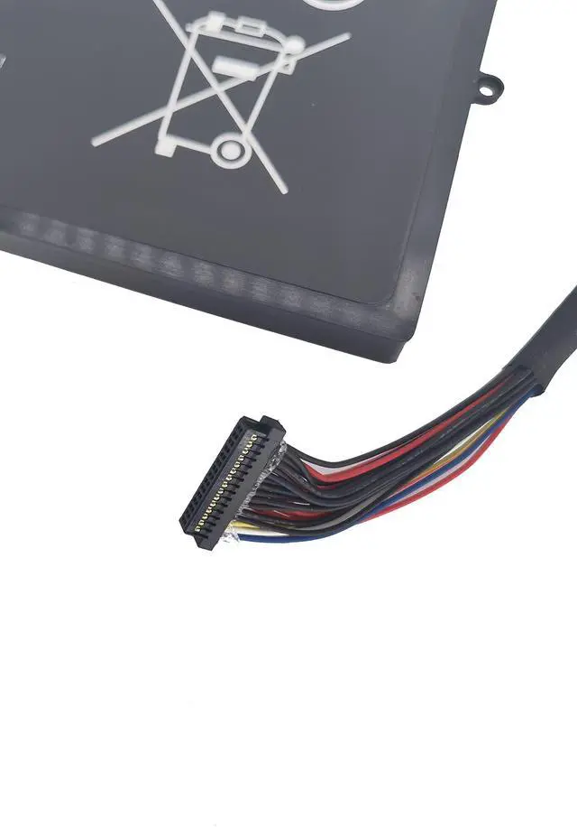 Alt view image 4 of 5 - Fully RC30-0220 Replacement Battery Compatible with Razer Blade 17 E75 RZ09-0220 RZ09-02876 02877 02878 RZ09-03147 2019 RZ09-02202 RZ09-02202E75 RZ09-02202E75-R3B1 RZ09-02202E75-R3C1