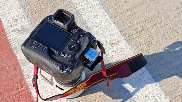 Alt view image 2 of 5 - Exascend 1 TB / 512 GB / 256 GB Vigor CFexpress Type B Card, Read up to 1,800 MB/s, Compatible with Canon R5, Nikon Z8, Z9 and Other Cameras (1, TB)